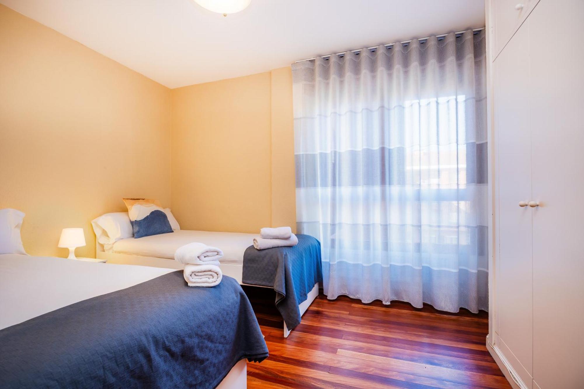 Berango Cozy Home Parking Exterior foto